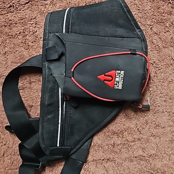 Ultimate Direction,  waist pack and sport water holder - Picture 2 of 4